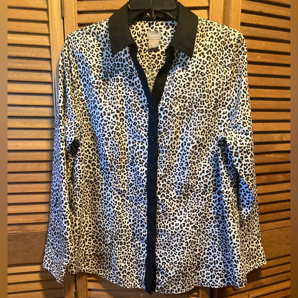Chico’s No Iron Leopard Animal Print Long Sleeve Shirt